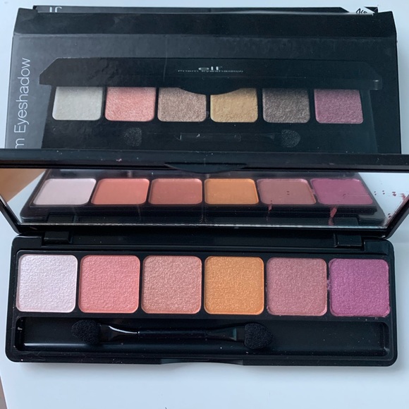 Elf eyeshadow palette - Picture 1 of 2